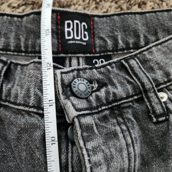 UO BDG Black Wash Distressed High Rise Slim Straight Jeans - Picture 10 of 11